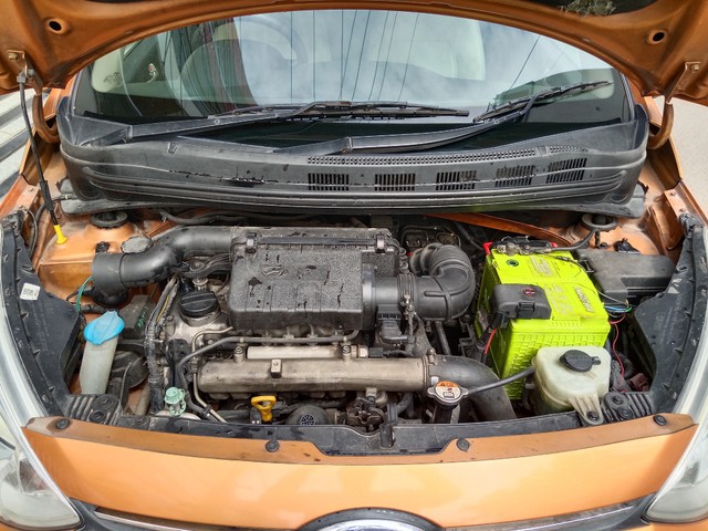 Second-hand 2013 Hyundai Grand i10 CRDi Asta for sale in Hyderabad-6