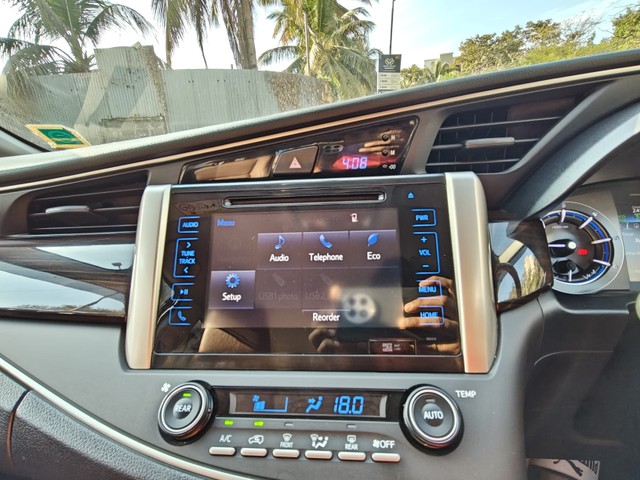 Second-hand 2019 Toyota Innova Crysta 2.8 GX AT BSIV for sale in Mumbai-9