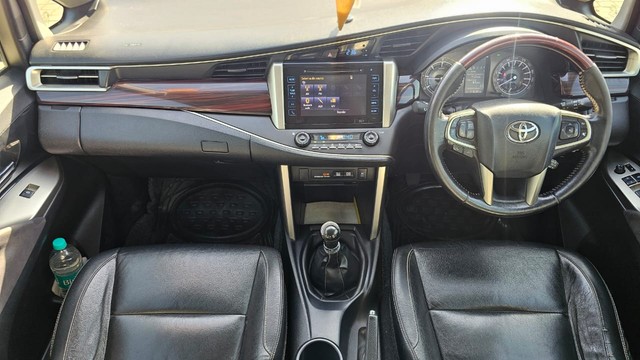Second-hand 2017 Toyota Innova Crysta 2.4 G MT BSIV for sale in Nagpur-10