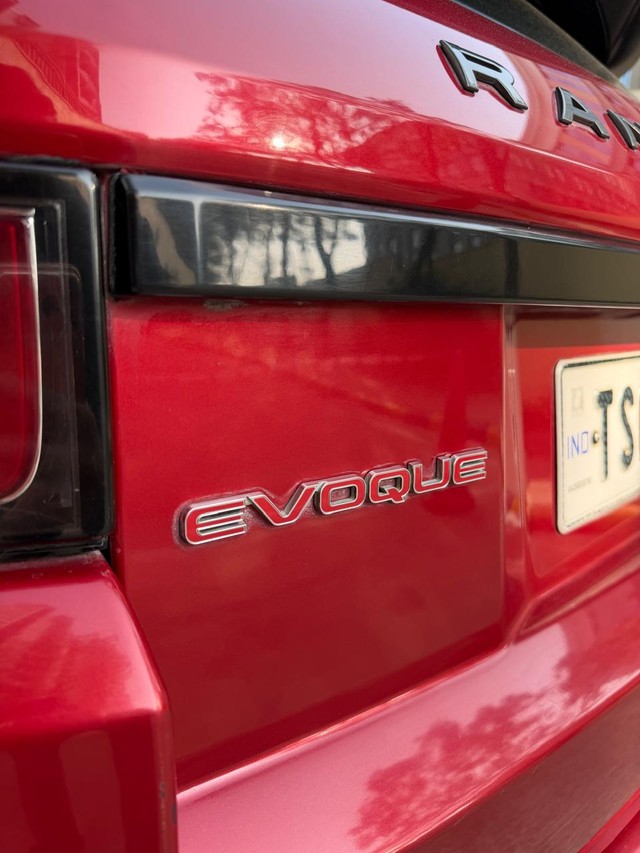 Second-hand 2019 Land Rover Range Rover Evoque 2.0 TD4 HSE Dynamic for sale in Hyderabad-9