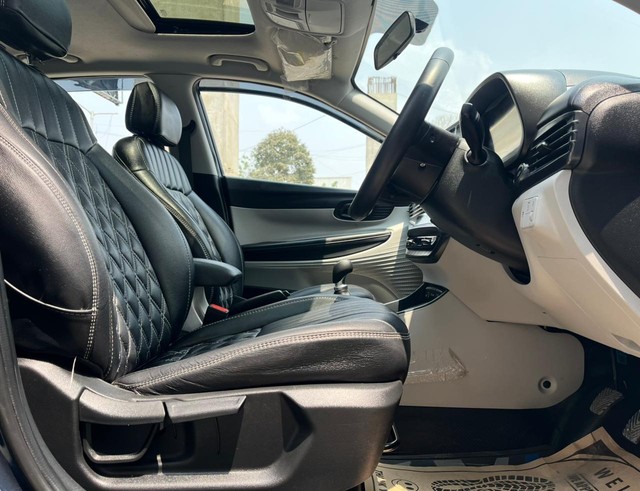 Hyundai i20 Asta Second-hand 2024 Hyundai i20 Asta for sale in Bangalore-8