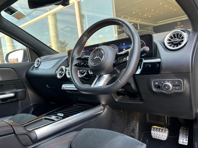 Mercedes-Benz GLA 220d 4MATIC AMG Line Second-hand 2024 Mercedes-Benz GLA 220d 4MATIC AMG Line for sale in Bangalore-7