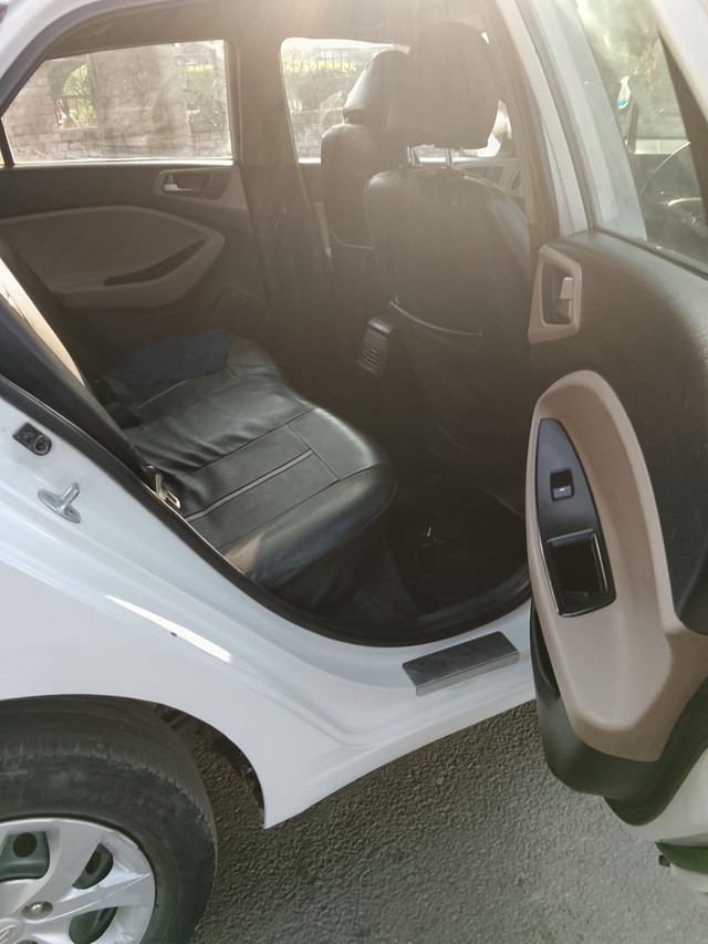 Second-hand 2016 Hyundai i20 Magna 1.2 for sale in Ludhiana-5