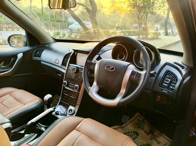 Mahindra XUV500 W7 BSIV Second-hand 2019 Mahindra XUV500 W7 BSIV for sale in New Delhi-10