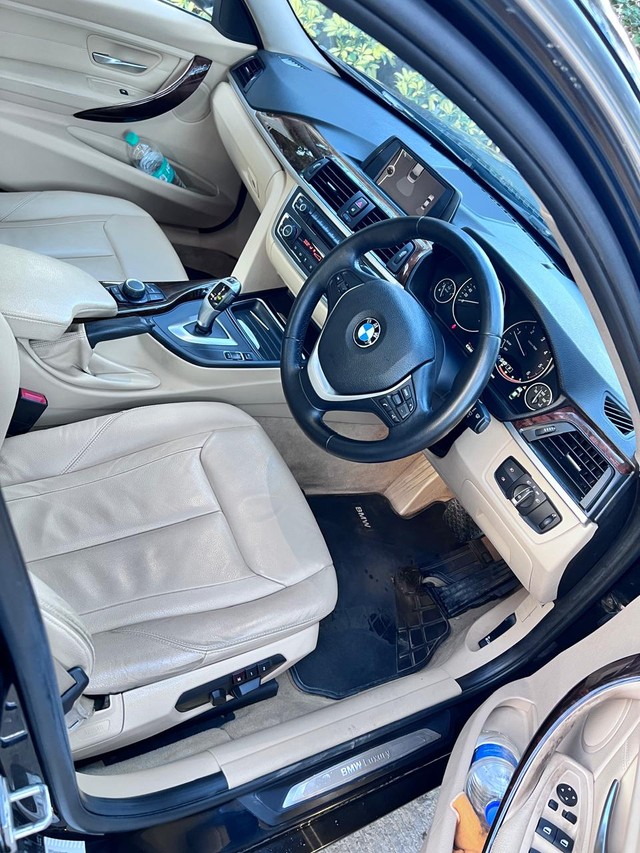 Second-hand 2013 BMW 3 Series 320d Luxury Line for sale in Bangalore-6
