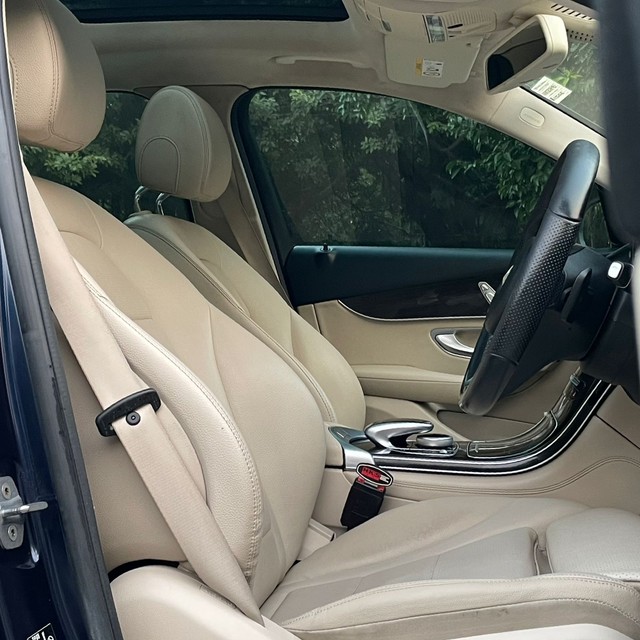 Second-hand 2018 Mercedes-Benz GLC 220d 4MATIC Sport for sale in New Delhi-5