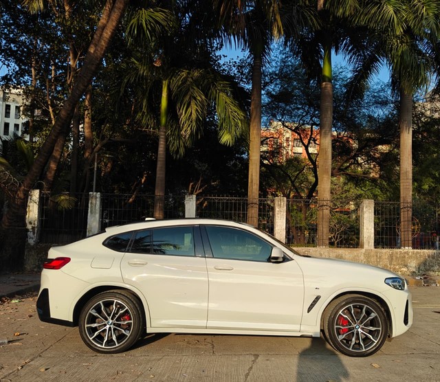 Second-hand 2022 BMW X4 M Sport X xDrive20d for sale in Mumbai-1