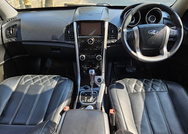 Second-hand 2019 Mahindra XUV500 W7 BSIV for sale in Pune-15