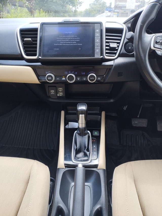Honda City VX CVT Second-hand 2022 Honda City VX CVT for sale in New Delhi-17