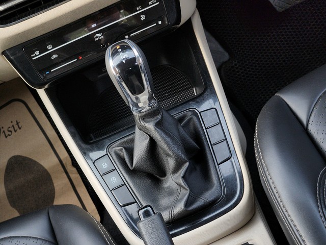 Second-hand 2022 Skoda Slavia 1.0 TSI Ambition AT BSVI for sale in New Delhi-21