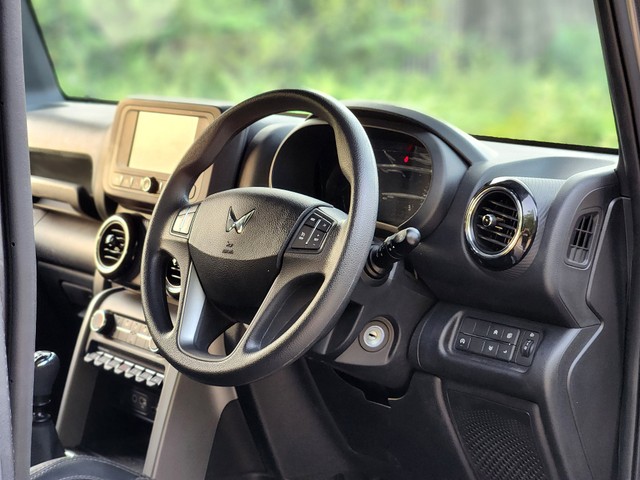 Second-hand 2024 Mahindra Thar LX Hard Top Diesel RWD for sale in New Delhi-18