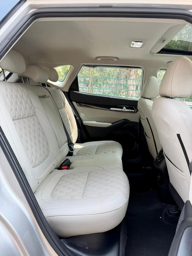 Second-hand 2023 Kia Seltos HTX IVT for sale in New Delhi-10