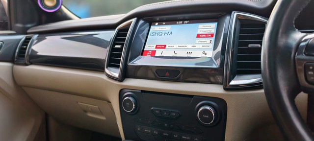 Second-hand 2017 Ford Endeavour 2.2 Titanium AT 4X2 for sale in Kolkata-12