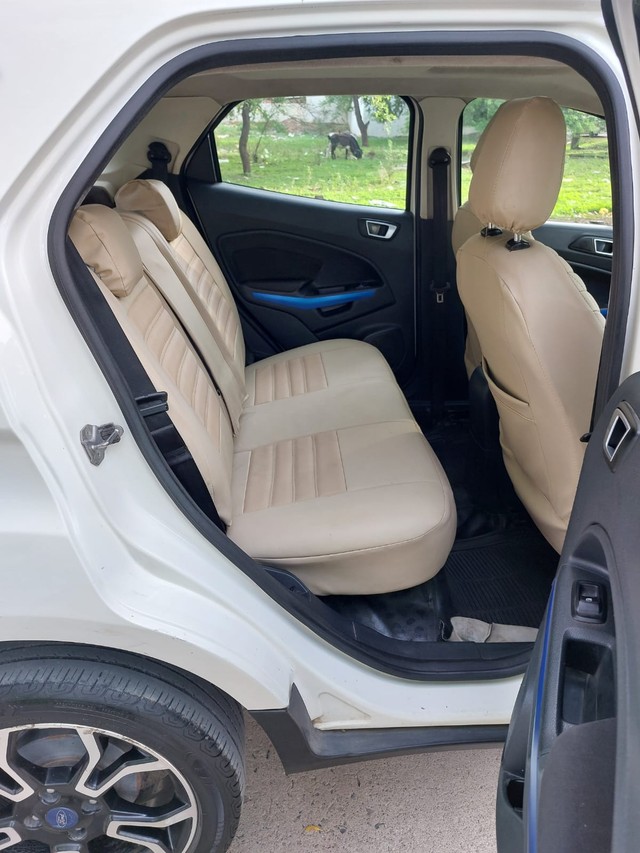 Second-hand 2018 Ford Ecosport 1.5 Diesel Titanium Plus BSIV for sale in Dewas-12