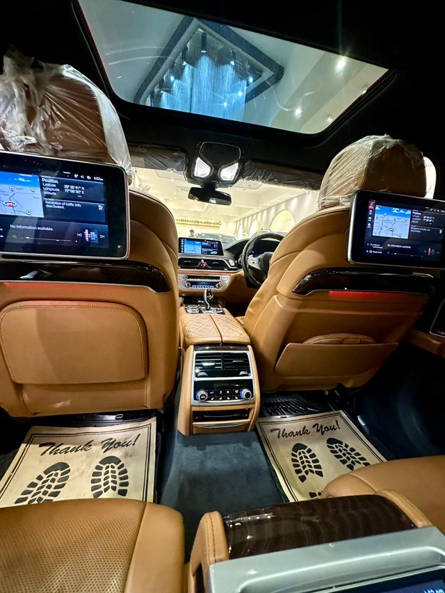 Second-hand 2022 BMW 7 Series 740Li M Sport for sale in New Delhi-15