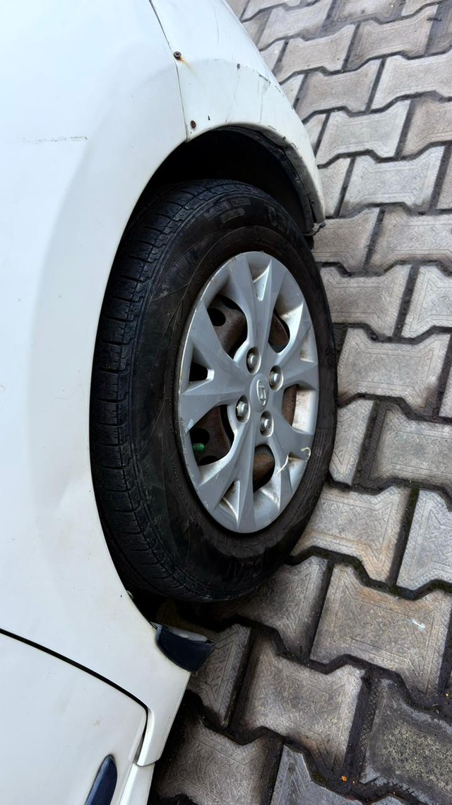 Second-hand 2014 Hyundai Grand i10 CRDi SportZ Edition for sale in Dehradun-6