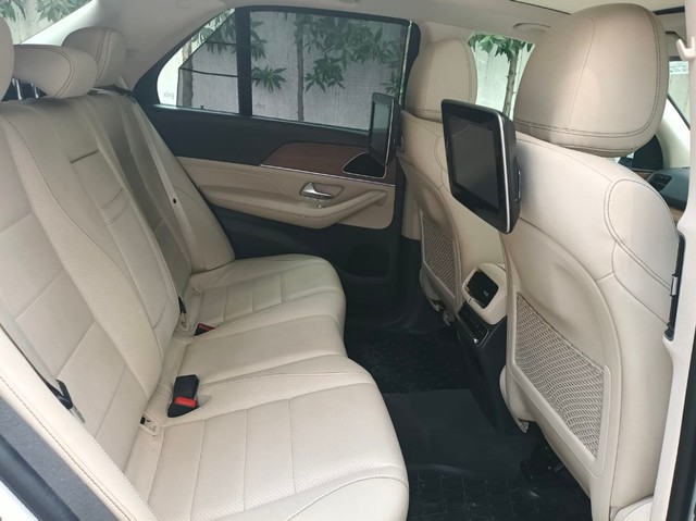 Second-hand 2020 Mercedes-Benz GLE 400 4MATIC for sale in Hyderabad-9