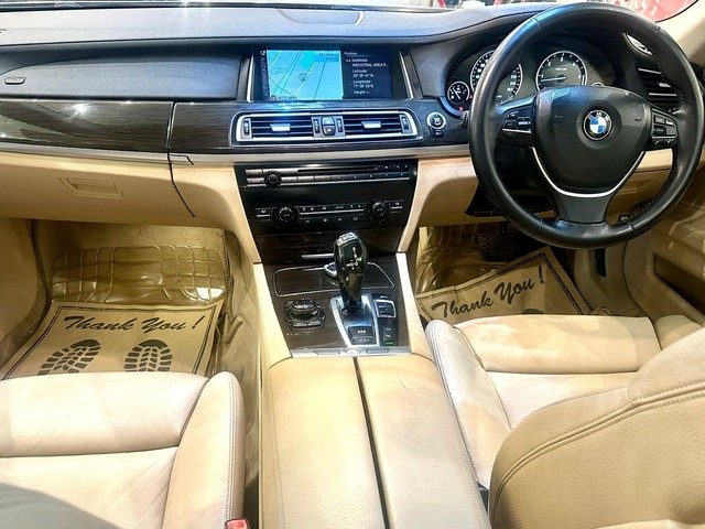 Second-hand 2014 BMW 7 Series Signature 730Ld for sale in New Delhi-4