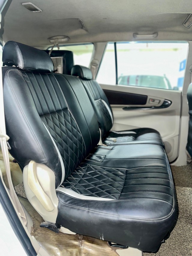 Second-hand 2014 Toyota Innova 2.5 GX (Diesel) 8 Seater BS IV for sale in Mumbai-9