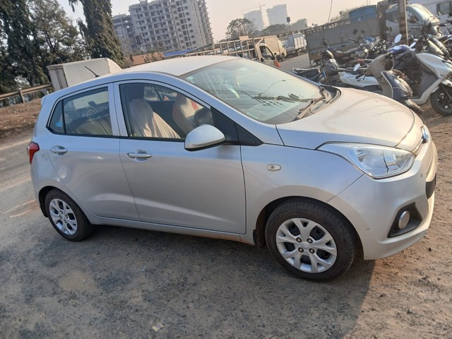 Second-hand 2014 Hyundai Grand i10 Magna for sale in Khordha-4