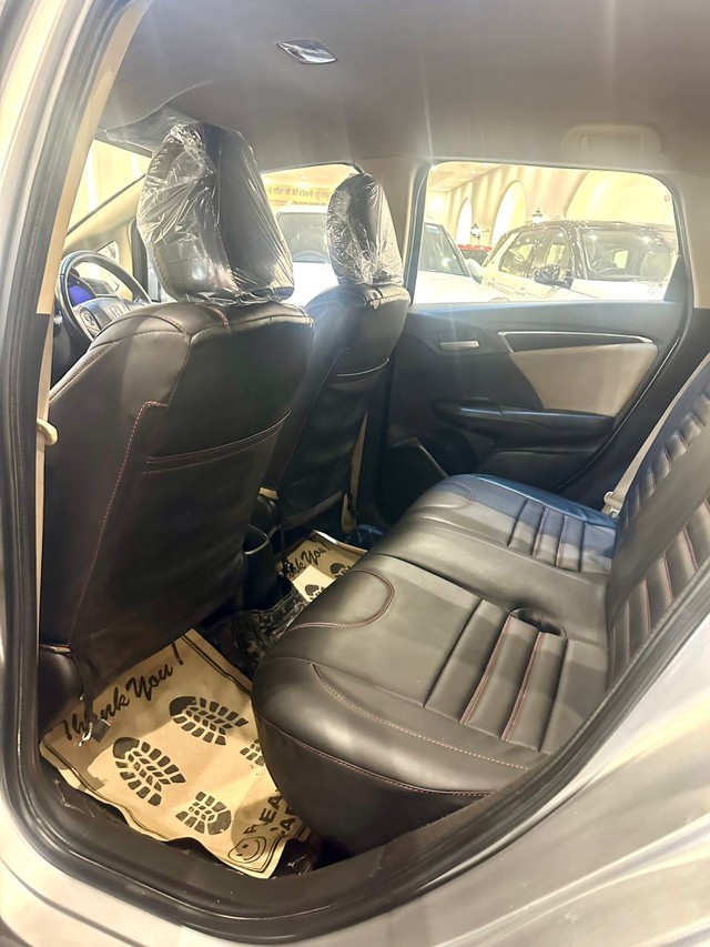 Honda Jazz 1.2 V AT i VTEC Second-hand 2017 Honda Jazz 1.2 V AT i VTEC for sale in New Delhi-3