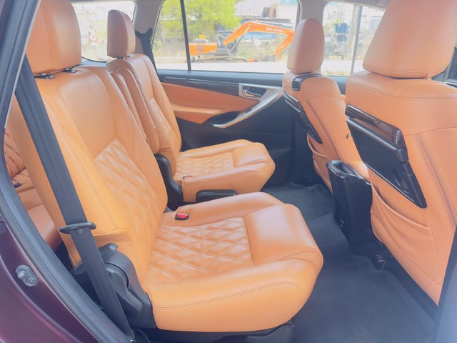 Second-hand 2016 Toyota Innova Crysta 2.8 ZX AT BSIV for sale in Bangalore-7