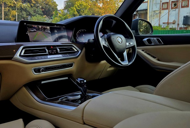 Second-hand 2021 BMW X5 xDrive 40i SportX Plus for sale in New Delhi-5