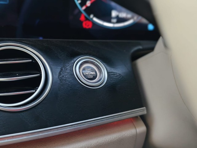 Second-hand 2021 Mercedes-Benz E-Class Exclusive E 220d for sale in Kolkata-15