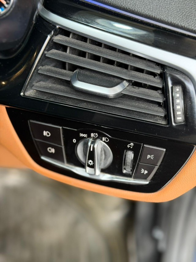 Second-hand 2017 BMW 5 Series 520d Sport Line for sale in Hyderabad-6