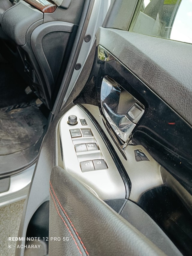 Second-hand 2020 Toyota Innova Crysta 2.4 G MT for sale in Bangalore-11