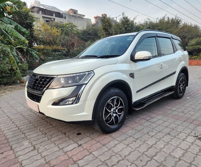 Mahindra XUV500 W7 BSIV Second-hand 2019 Mahindra XUV500 W7 BSIV for sale in New Delhi-5