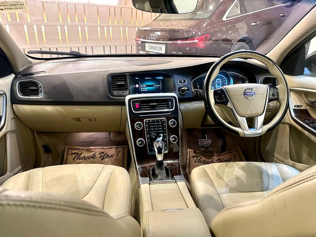 Second-hand 2016 Volvo S60 D4 SUMMUM for sale in New Delhi-19