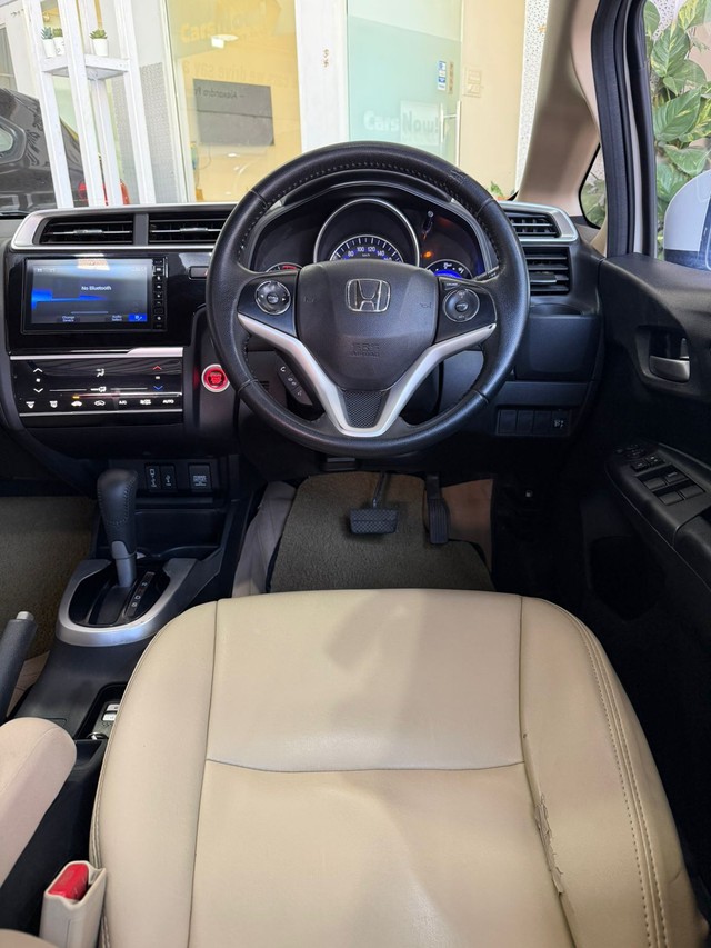 Second-hand 2021 Honda Jazz V CVT for sale in Hyderabad-10