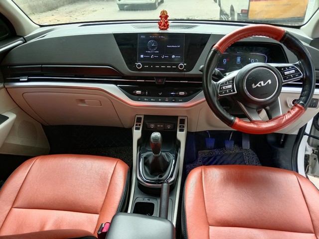 Second-hand 2022 Kia Carens Prestige Plus Diesel BSVI for sale in Hyderabad-12