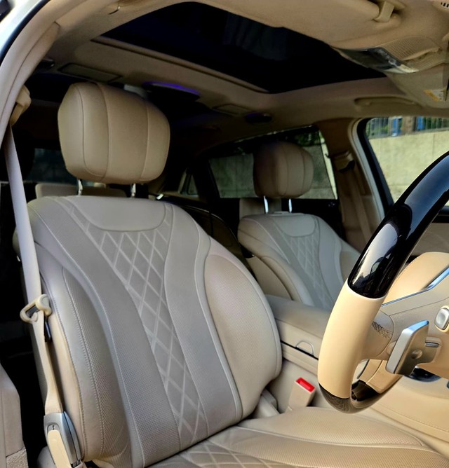 Second-hand 2020 Mercedes-Benz S-Class Maybach S560 for sale in New Delhi-5