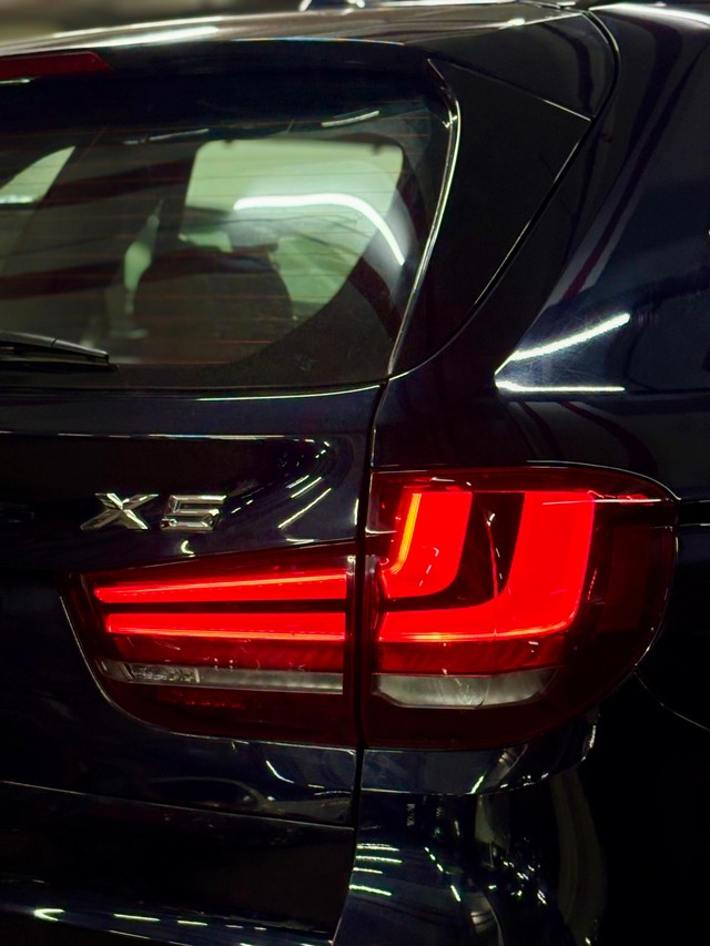 Second-hand 2017 BMW X5 xDrive 30d M Sport for sale in Mumbai-21