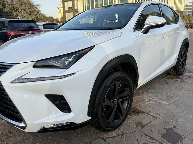 Second-hand 2018 Lexus NX 300h for sale in New Delhi-5