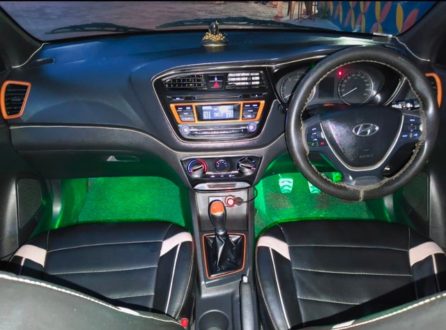 Hyundai i20 1.4 CRDi Anniversary Edition Second-hand 2015 Hyundai i20 1.4 CRDi Anniversary Edition for sale in Indore-4