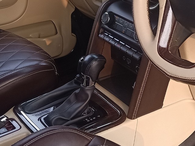 Second-hand 2022 Mahindra Thar LX 4WD Hard Top AT BSVI for sale in New Delhi-16