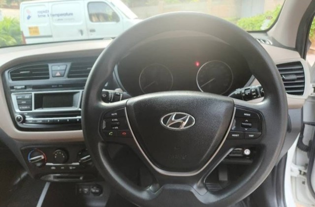 Hyundai i20 1.2 Spotz Second-hand 2018 Hyundai i20 1.2 Spotz for sale in Mumbai-4
