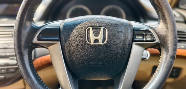 Second-hand 2013 Honda New Accord 2.4 M/T for sale in Kolkata-14