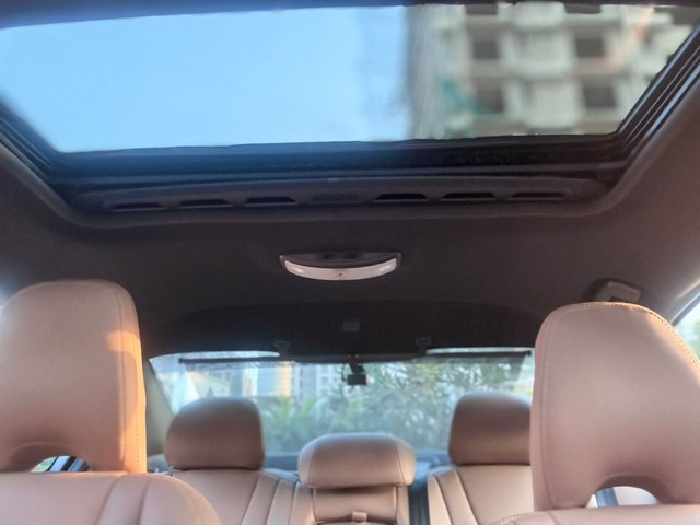 Second-hand 2017 Volvo S60 Cross Country D4 AWD BSIV for sale in Surat-12