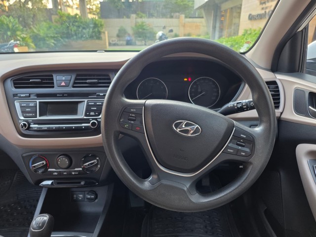 Second-hand 2018 Hyundai i20 1.2 Spotz for sale in Mumbai-7