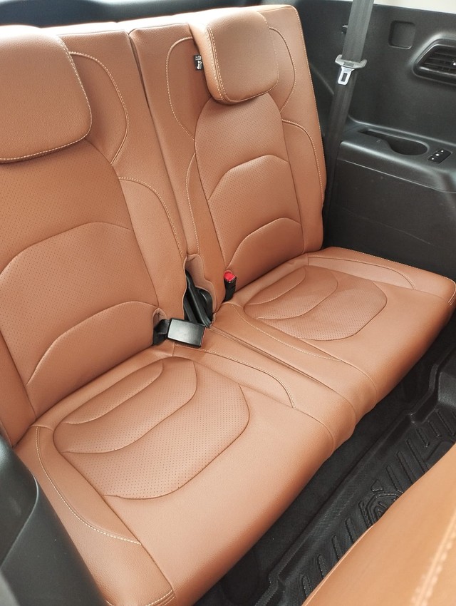 Second-hand 2023 MG Hector Plus 1.5 Turbo Sharp Pro CVT BSVI for sale in New Delhi-11