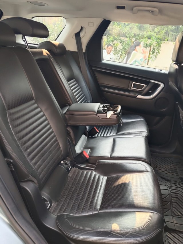 Second-hand 2017 Land Rover Discovery Sport SD4 HSE Luxury for sale in Chennai-5