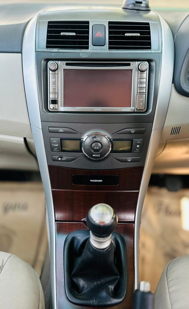 Toyota Corolla Altis Diesel D4DG Second-hand 2012 Toyota Corolla Altis Diesel D4DG for sale in Pune-11