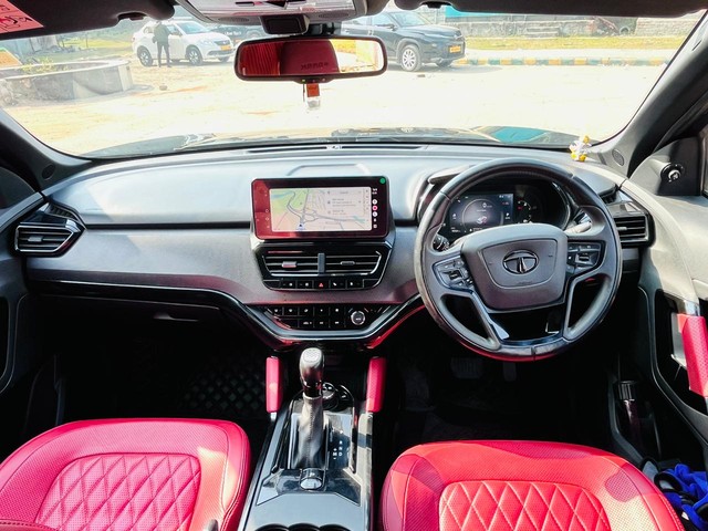 Second-hand 2023 Tata Safari XZA Plus (O) 6 Str Red Dark Edition AT for sale in Noida-11