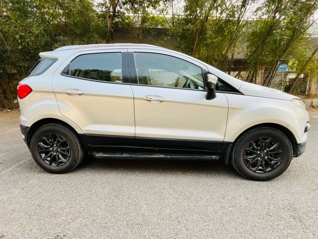 Second-hand 2016 Ford Ecosport 1.5 Petrol Titanium Plus BSIV for sale in New Delhi-1