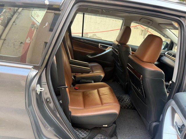 Second-hand 2022 Toyota Innova Crysta 2.4 ZX 7 STR AT for sale in New Delhi-12