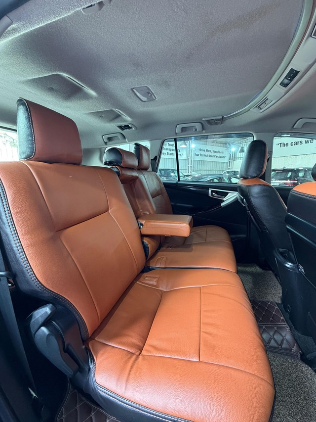 Second-hand 2020 Toyota Innova Crysta 2.4 VX MT for sale in Hyderabad-14